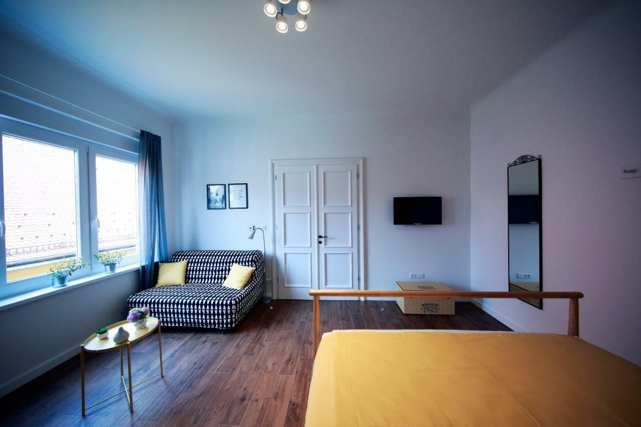 Tkalcha4U Apartment Zagreb Bagian luar foto